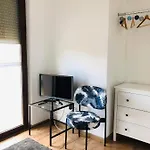 Erkel 19 Apartmanhaz Кестхей