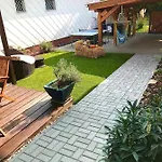 Apartament Erkel 19 Apartmanhaz *