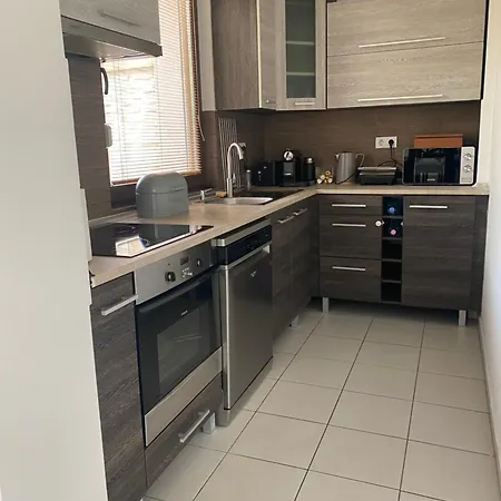 Erkel 19 Apartmanhaz Апартаменты *