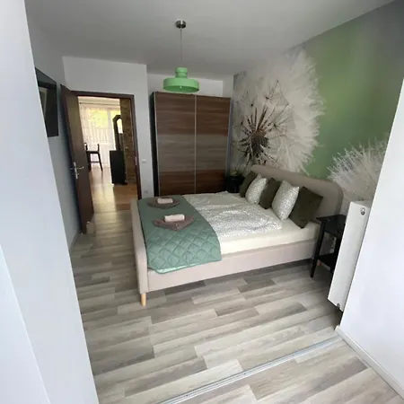 Erkel 19 Apartmanhaz * Кестхей