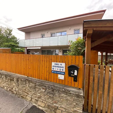 Erkel 19 Apartmanhaz