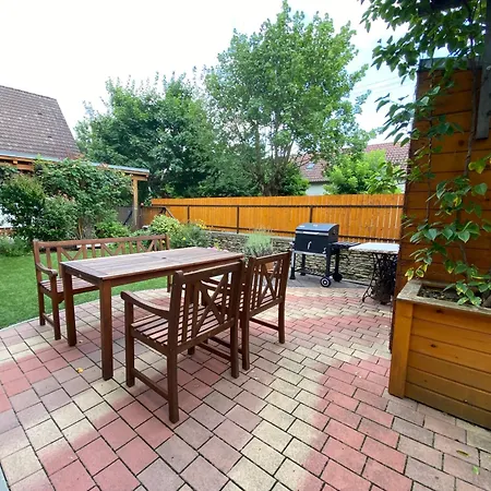 Erkel 19 Apartmanhaz Apartment Keszthely