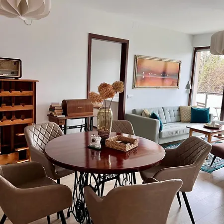Erkel 19 Apartmanhaz * كيستاي