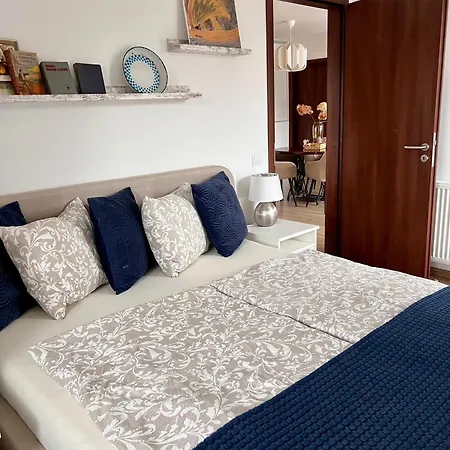 Erkel 19 Apartmanhaz * كيستاي