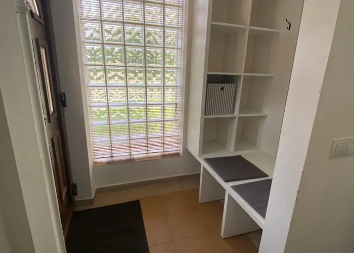 Erkel 19 Apartmanhaz * 케츨리