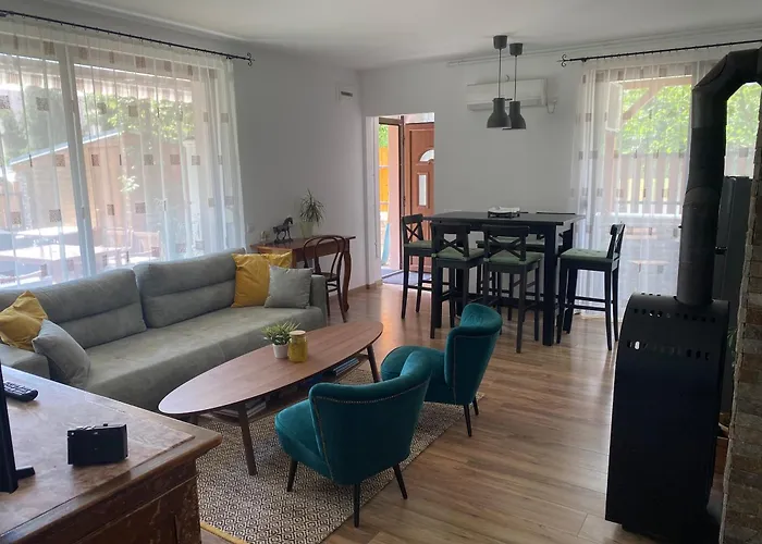 Erkel 19 Apartmanhaz 케츨리